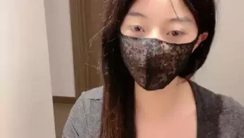 00后的模特菲诗.MP4