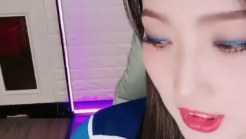 超美台湾痴女御姐肥臀大奶 (2)