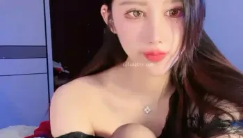 奶油草莓身高173的网红美女！抠逼喷水7