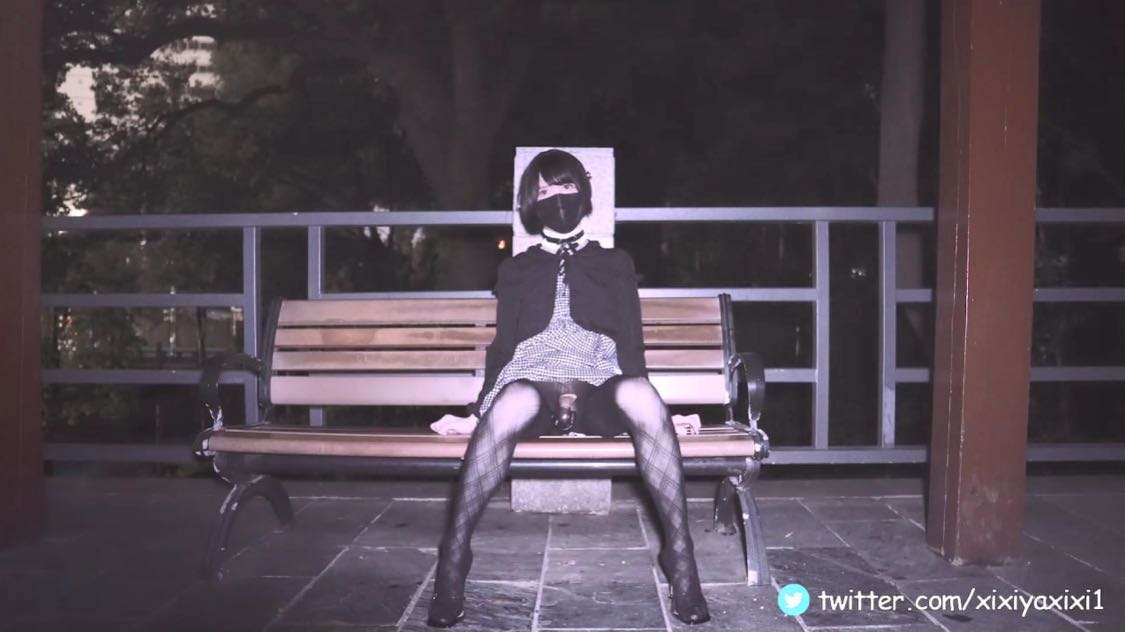 公园长椅的涩涩time,经常刺激的户外露出,#跳蛋#街拍街射#ts#挑逗#射精#伪娘