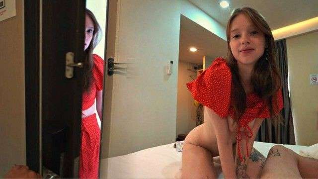 我的同父异母姐姐是个妓女,她不得不利用我的带薪工作时间#姐弟#骚逼#挑逗#萝莉#性交